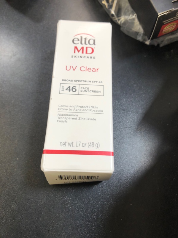 Photo 1 of EltaMD UV Clear Face Sunscreen SPF 46, Oil Free for Face with Zinc Oxide, Dermatologist Recommended Sunscreen Lotion, For Acne-Prone Sensitive Skin, 1.7 oz Pump