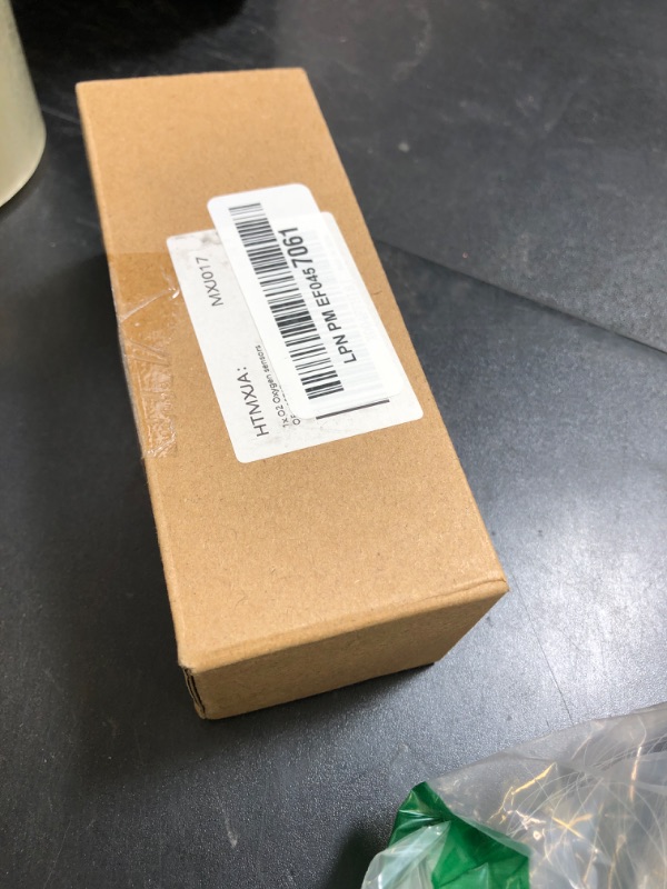 Photo 1 of HTMXJA 1Pcs Oxygen O2 Sensor Compatible with 1990-2014 F150 F250 F350 OE#15717, 15716, 15718, 15719