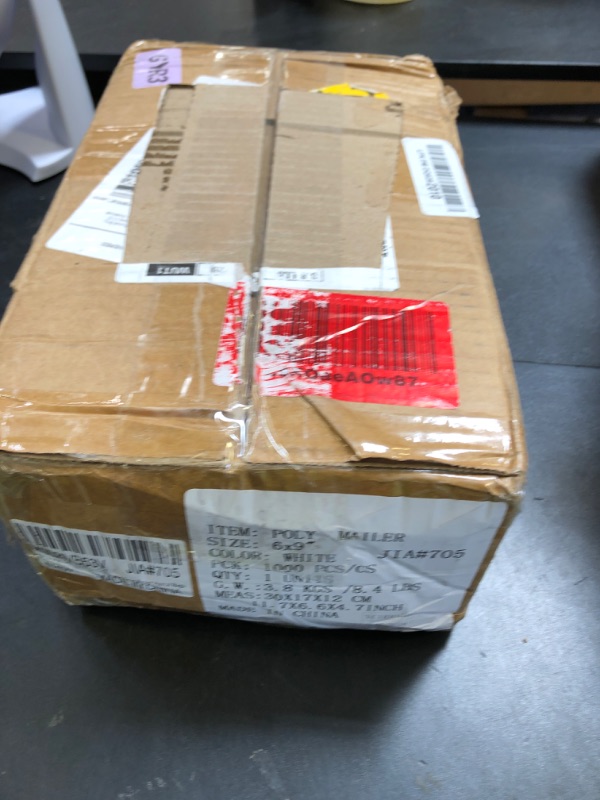 Photo 1 of Metronic 1000 Pack 6x9 inch White Poly Mailer Envelopes Shipping Bags with Self Adhesive, Waterproof and Tear-Proof Postal Bags