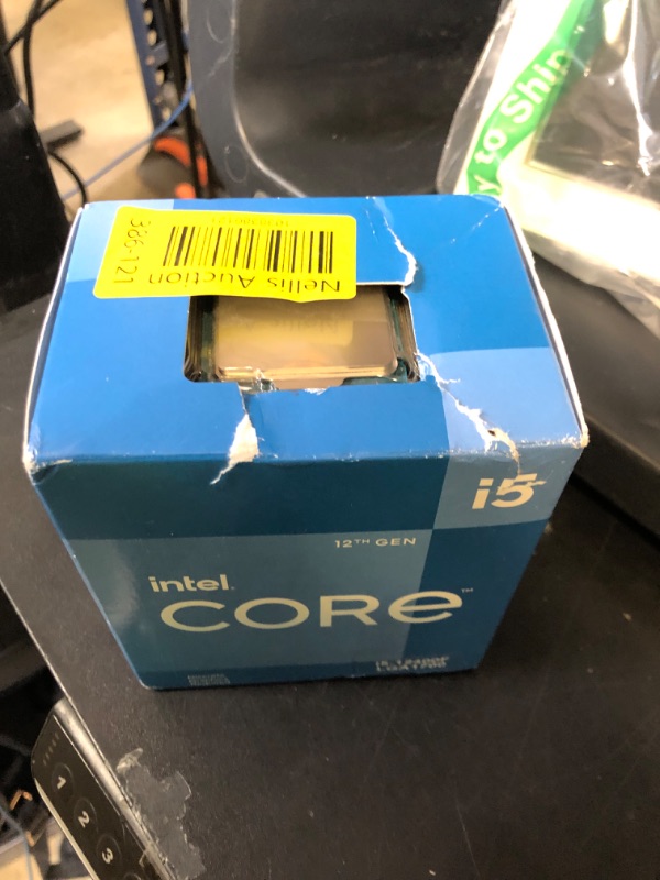 Photo 1 of Intel Core i5-12400F Alder Lake CPU LGA 1700 2.5 GHz 6-Core 65W 18MB Cache Desktop Processor