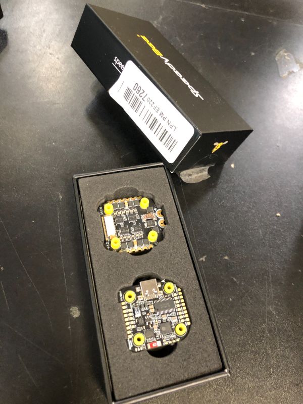 Photo 1 of SpeedyBee F405 Mini Flight Controller Stack board 3-6S 20x20mm Built-in Bluetooth with 35A BLHeli_S 4in1 ESC Board Support Wireless Tuning
