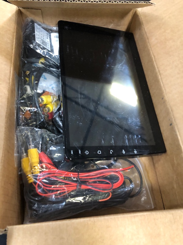 Photo 1 of [8 CORE 4G+64G] for Toyota Sienna 2011-2014 Car Radio with Wireless Carplay/Android Auto, 9 Inch Android 13 IPS Touch Screen Car Stereo, Bluetooth, GPS, WiFi, SWC, DSP + HD Backup Camera