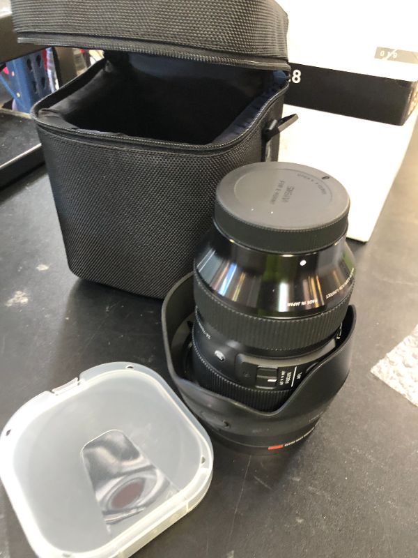 Photo 1 of Sigma 24-70mm F2.8 DG DN Art for Sony E Lens ,Black