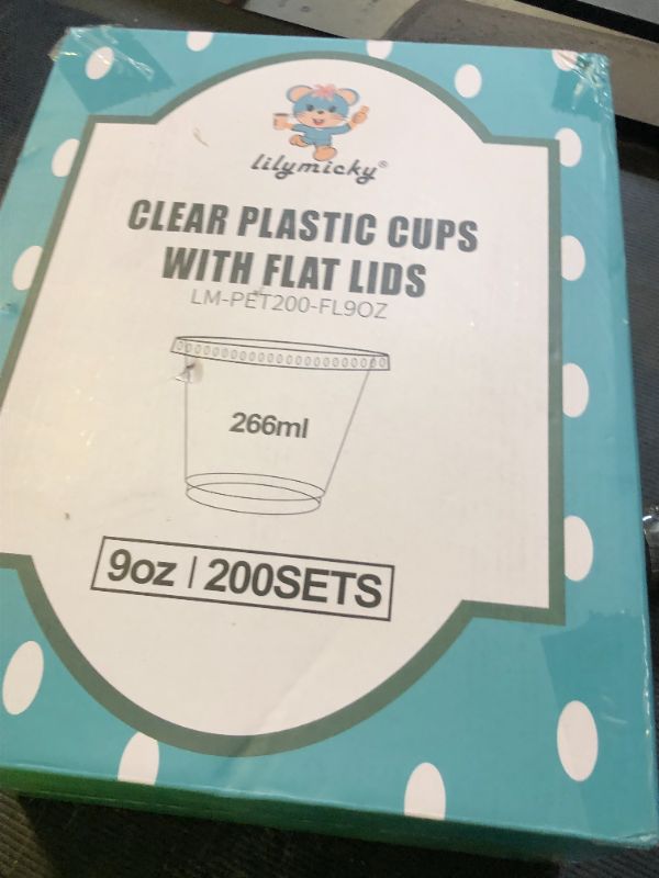 Photo 1 of 200 PACK 9 oz Clear Plastic Cups with Flat Lids