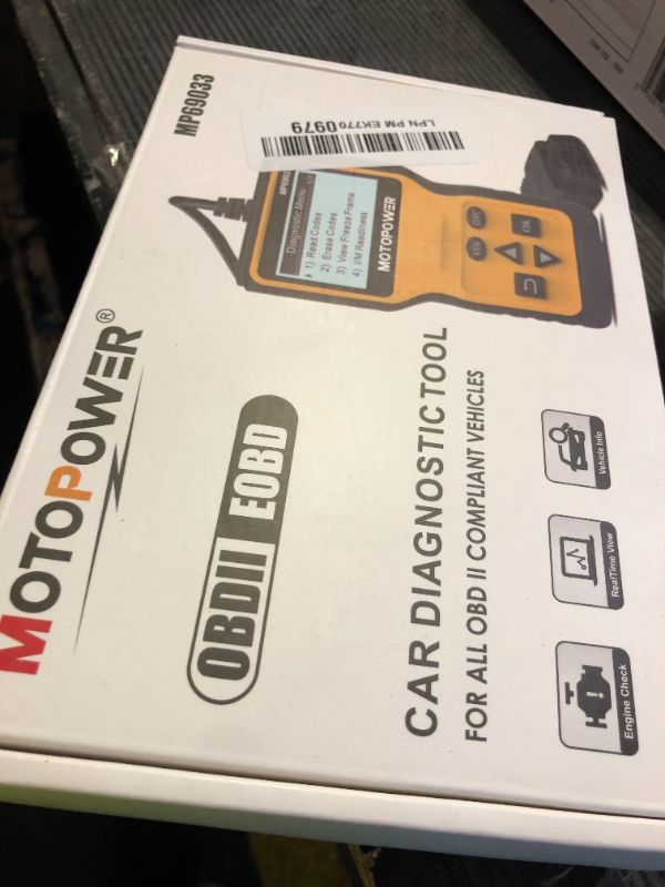 Photo 1 of MOTOPOWER MP69033 Car OBD2 Scanner Code Reader Engine Fault Scanner CAN Diagnostic Scan Tool for All OBD II Protocol Cars Since 1996, Yellow
