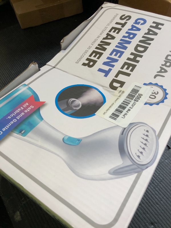 Photo 1 of handheld garment steamer 