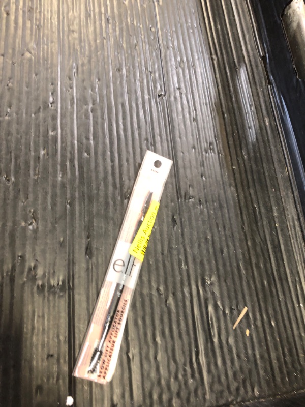 Photo 1 of e.l.f. Brow Lift Applicator, Dual-Ended Eyebrow Brush For Grooming & Lifting Brows & Applying Brow Wax, Creates A Fluffy Feathered Look
