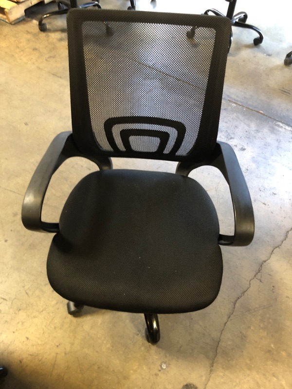 Photo 1 of Mesh Office chair 
