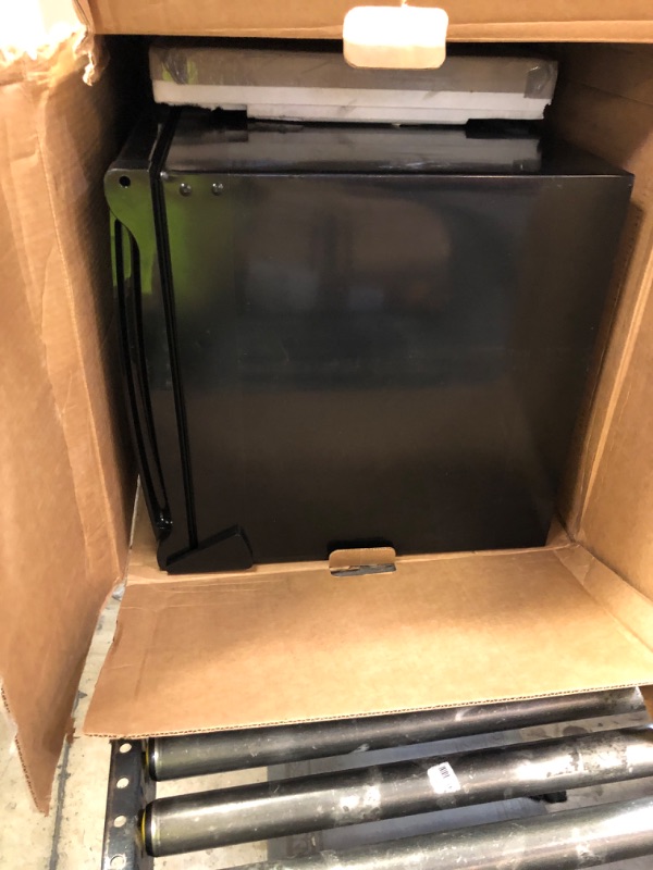 Photo 1 of Midea MRU03M2ABB Upright Freezer Large Black, 3.0 Cubic Feet