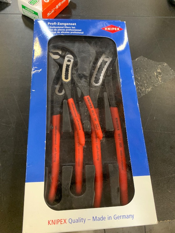 Photo 1 of Knipex 00 20 09 V03 "Alligator" Pliers Set (3 Piece)