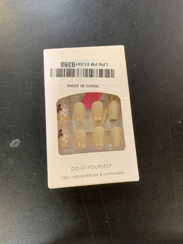 Photo 1 of Flower Press on Nails Short Square Fake Nails with Floral Design Extra Short Spring False Nails Glossy Gel Acrylic Nails Real Short Full Cover Glue on Nails Gold Daisy Stick on Nails for Women 24Pcs