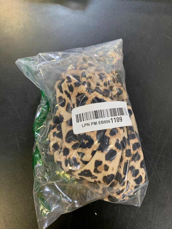 Photo 1 of SUUKSESS Women Sexy Deep V Neck Sleeveless Fitted Basic Tops Y2K Going Out Crop Tank Top Camisole (Cheetah Print,XS)