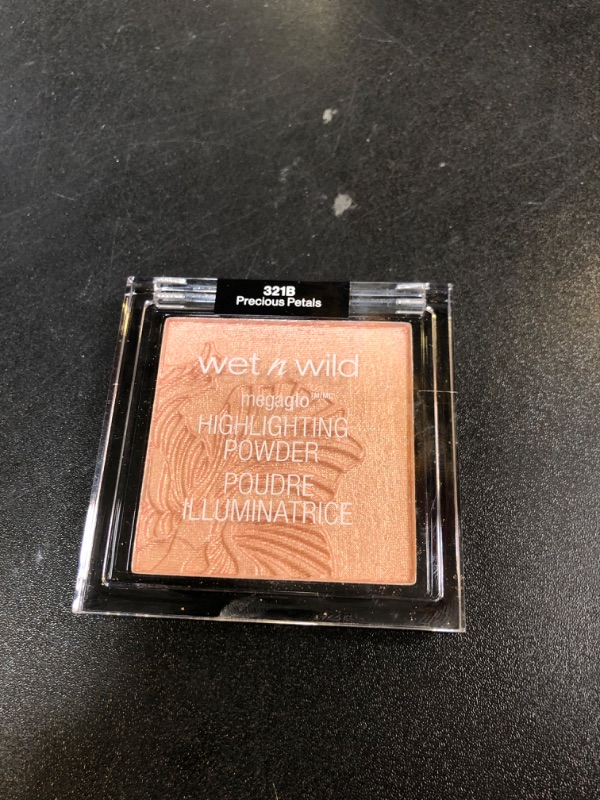 Photo 1 of wet n wild MegaGlo Highlighting Powder, Highlighter Makeup, Shimmer Glow, Natural Pink Precious Petals