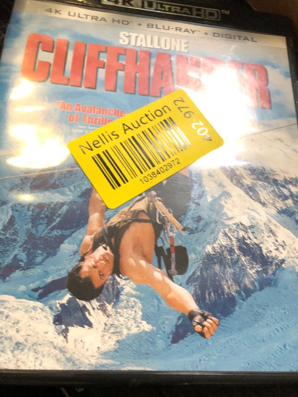 Photo 1 of Cliffhanger [4K UHD] [Blu-ray]