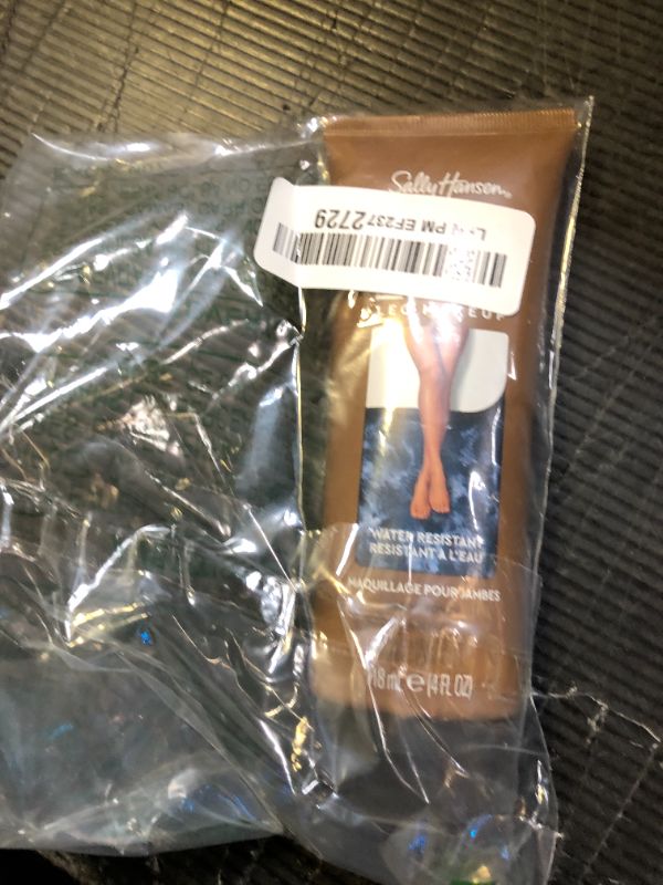 Photo 1 of Sally Hansen Airbrush Legs®, Leg Makeup, Deep, Easy Application, Flawless Looking Legs, Water Resistant, Transfer Proof Lotion