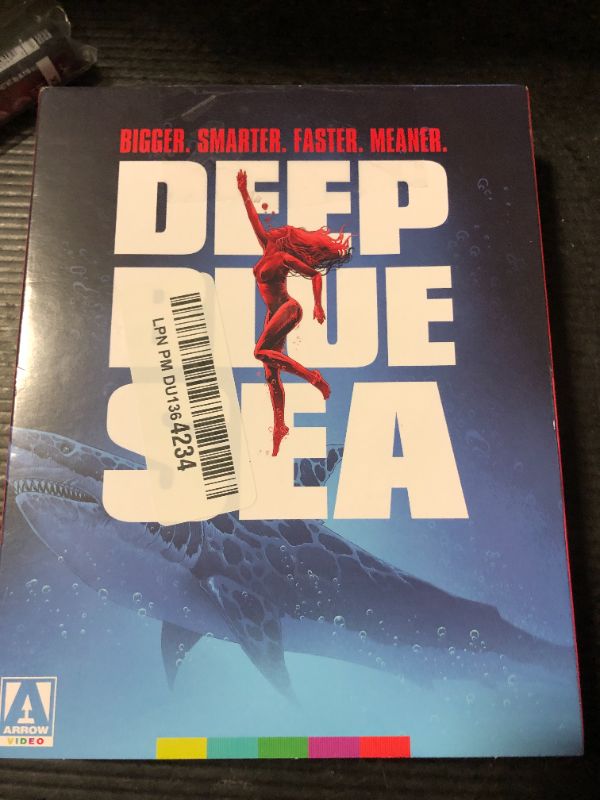 Photo 1 of Deep Blue Sea [Limited Edition] [4K UHD]