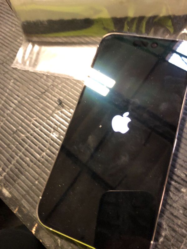 Photo 1 of Apple iPhone 14 Pro Max, 256GB, Silver - Unlocked (Renewed)