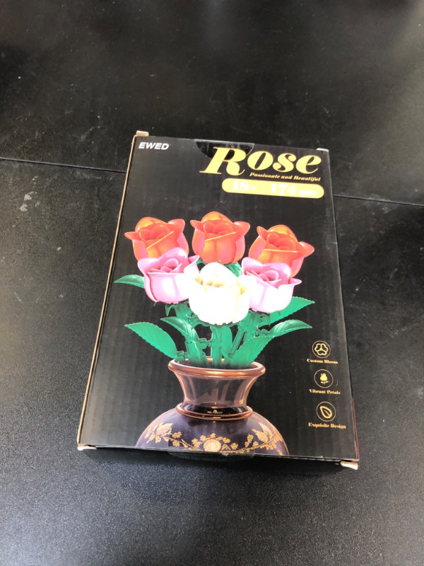 Photo 1 of EWED Rose Flower Bouquet Building Set: Artificial Flowers Botanical Collection Blocks Kit for Women Girls Wife Adults Home Decor Thanksgiving Christmas Mother's Day Valentine's Gifts 6-Pack