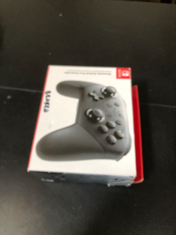 Photo 1 of Nintendo Switch Pro Controller