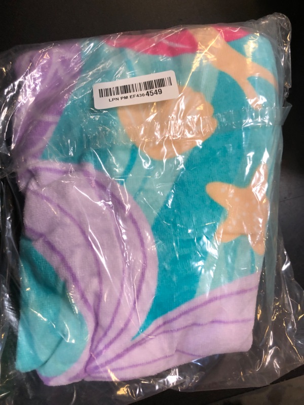 Photo 1 of 100% Cotton Hooded Towel for Toddlers 2-6 Years Boys Girls Kids Bath Pool Beach Towel Soft Absorbent Beach Poncho Little Mermaid