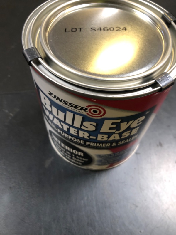 Photo 1 of Zinsser 02244 Bulls Eye Water-Base Primer and Sealer, Quart, White