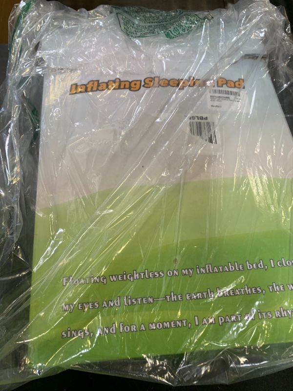 Photo 1 of Self Inflating Sleeping Pad,Built-in Pump, Quickly Inflate and Deflate in 2 Minutes, Durable and Leak-Proof, Compact and Portable, Suitable for Home Travel and Camping Self Inflating Camping Pad