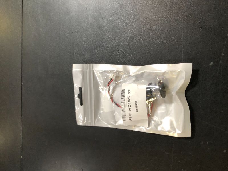 Photo 1 of XHSESA Replacement Top Bumper IR Sensor for All Roomba 500 600 700 800 Series 560 595 620 630 650 760 761 770 780 790 870 880 980 Series