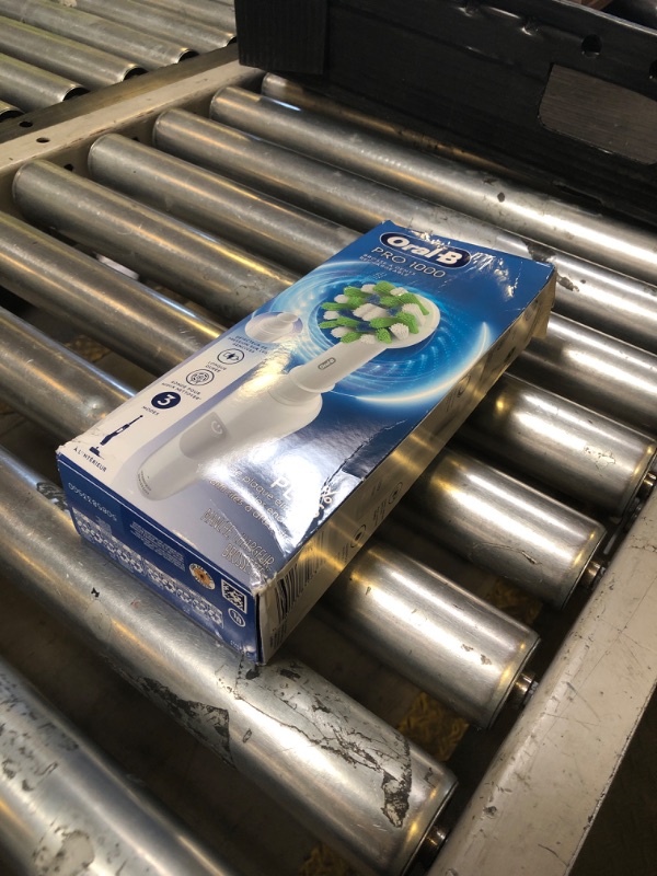 Photo 1 of Oral-B Pro 1000 Rechargeable Electric Toothbrush, White