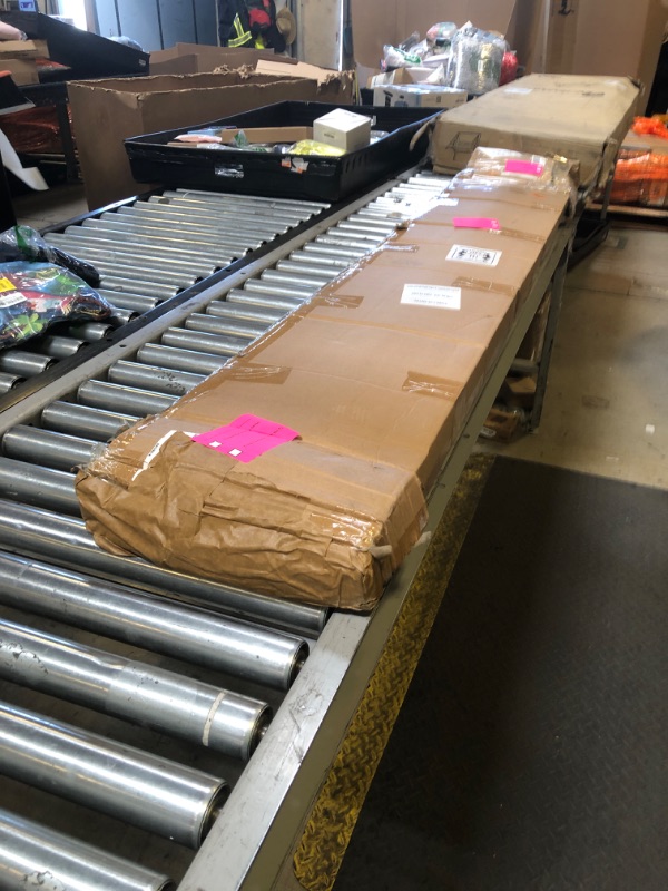 Photo 1 of Scinotec 7 Feet Rubber Speed Bumps 1 Pack 2 Channel 27000Lbs Load Capacity 84" Long Reductores De Velocidad with 2 End Caps and 6 Bolt Spike Ankor for Asphalt Concrete Gravel Driveway