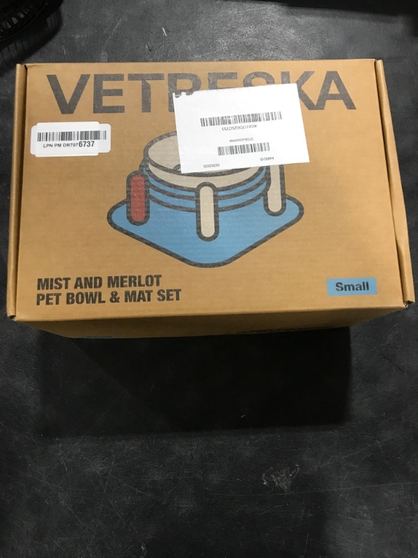 Photo 1 of VETRESKA Elevated Dog & Cat Bowl - Raised Ceramic Bowls for Large Breed, 15.2OZ No Slip Food & Water Bowl Station with Stand and Mat