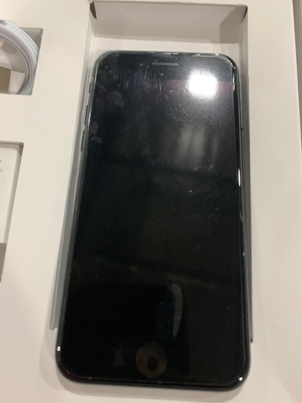 Photo 1 of Apple iPhone SE 3rd Gen, 64GB, Midnight - Unlocked (Renewed Premium)