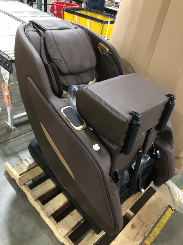 Photo 2 of MYNTA 2025 Massage Chair, Full Body Zero Gravity SL Track Shiatsu Massage Chair