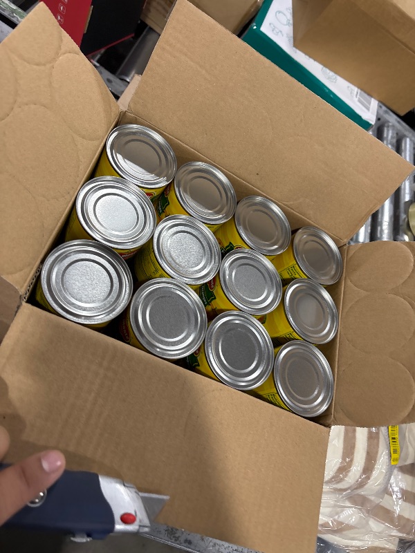 Photo 1 of Del Monte Mandarin Oranges in Extra Light Syrup, 8.25 oz Can (Pack of 12)
