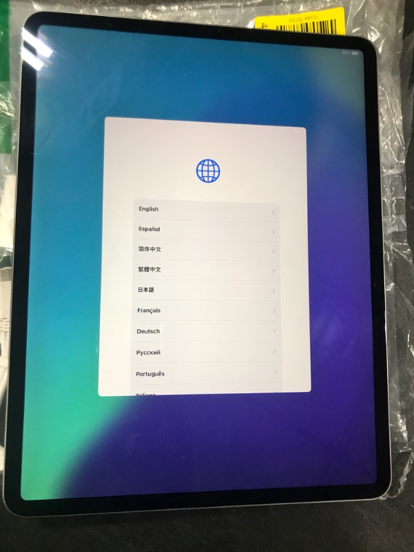 Photo 1 of iPad Pro 12.9in (4th Gen.) - 128GB - WiFi - Space Gray (Renewed Premium)