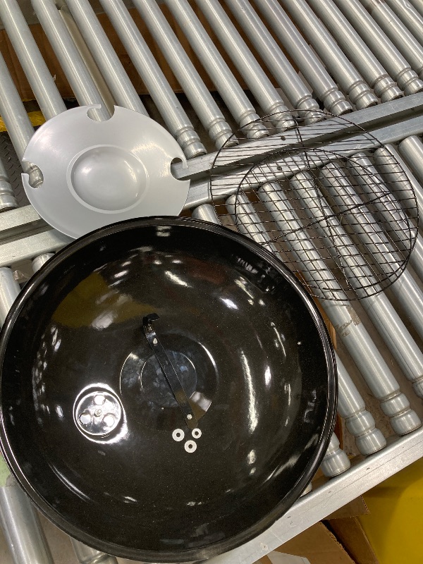Photo 1 of ***PARTS ONLY -MISSING LEGS***SEE ALL PHOTOS***
Panther 18.5" Charcoal Kettle Grill - 240