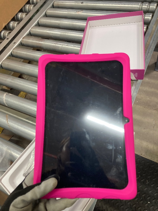 Photo 1 of ***SCREEN IS VERY LIGHT**Contixo K103A Kids Tablet 80 Disney E-Books HD 10 64GB, 4GB Ram, Octa-Core 2.0GHz Cpu Android Tablets, Dual Camera 8 Mp Back & 2 Mp Front, Bluetooth,
