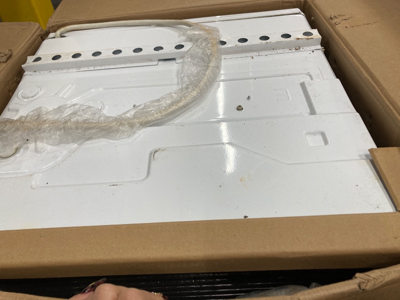 Photo 1 of ***PARTS ONLY***
 AWCS14WWA Window Air Conditioner, Wi-Fi Enabled, Energy-Efficient Cooling for Large Rooms up to 700 sq ft, Easy Install Kit, Control Using Remote or Smartphone App, New 14,000 BTU, White