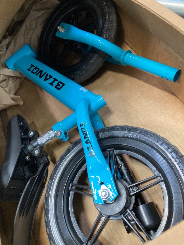 Photo 1 of ***(USED, SCUFF/SCRATCHES, ROUND PART CRACKED SLIGHTLY...SEE PHOTO,)***
WLRETMCI Kid Balance Bike, 12'' Toddlers Training Bicycle for 2-5 Years Old Boys Girls, Lightweight with Lighting up Wheels, Bule