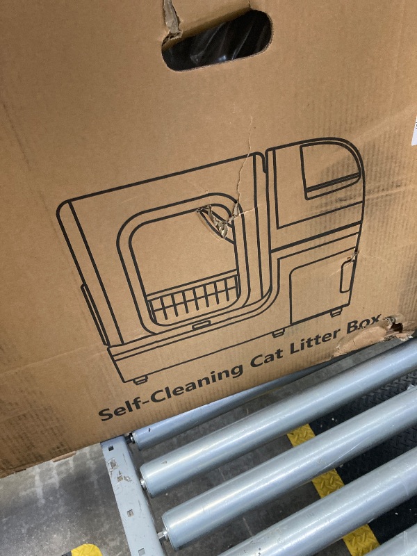 Photo 1 of 100L Extra Large Self Cleaning Litter Box - APP Control Auto Deodorising Smart Safe & Secure Automatic Cat Litter Box, White