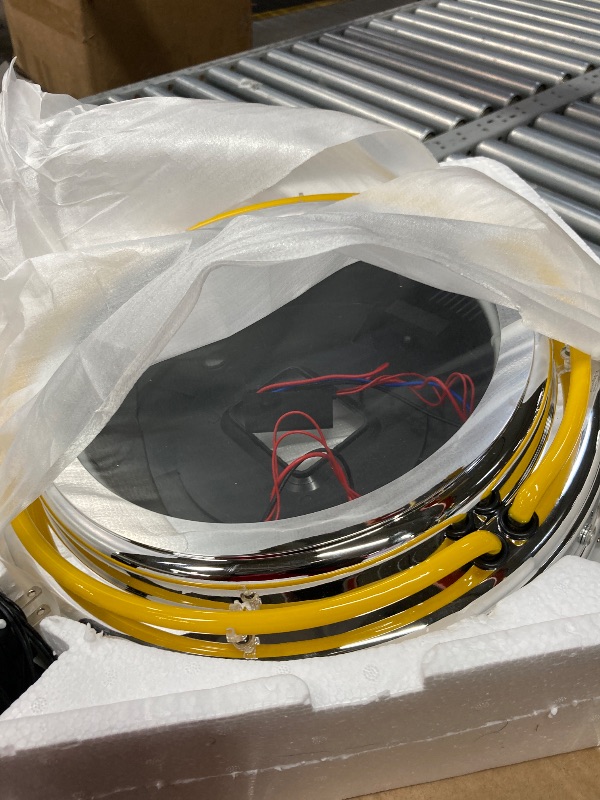 Photo 1 of 
Trademark 99-1099YEL 14-Inch Double Ring Yellow Outer White Inner Neon Clock
