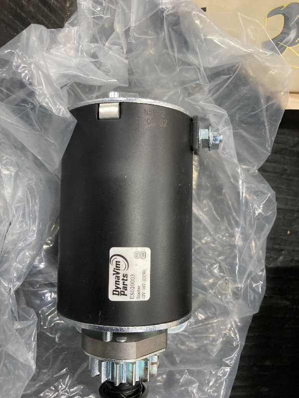 Photo 1 of 14 Tooth Starter Fit for Briggs and Stratton Starter 693552 693551 5932N RS41083 SBS0030 41022028 5932 410-22028 Air Cooled 7HP-18HP 7 8 9 10 11 12 13 14 15 16 17 18 HP
