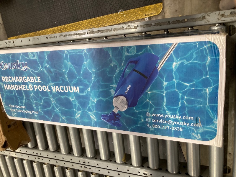 Photo 1 of ***MISSING PARTS...SELLING AS PARTS ONLY***

Cordless Pool Leaf Vacuum & Skimmer with Telescopic Pole – 83GPM Suction, Rechargeable Pool Vacuum for Inground & Above Ground Pools, Hot Tubs, Spas – 6.6 Gallon Debris Bag