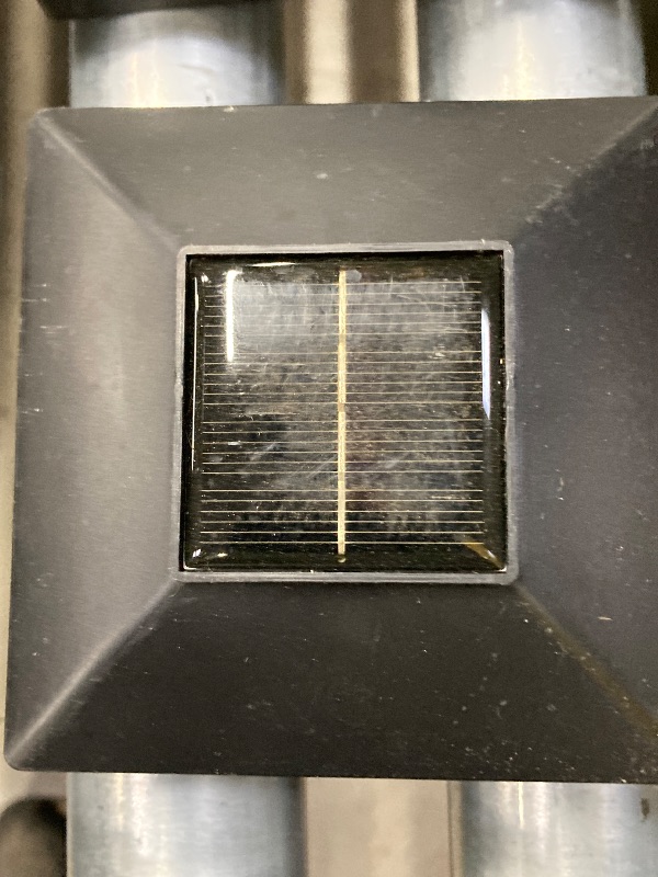 Photo 1 of ***USED, SOME SCUFFS/SCRATCHES)***
Viewsun 21 Pack Solar Post Lights, Outdoor Fence Post Cap Light Solar Powered Caps for Deck, Patio, Garden Decor, Warm White High Brightness SMD LED Lighting, Lamp Fits for 4x4 or 6x6 Wooden Posts