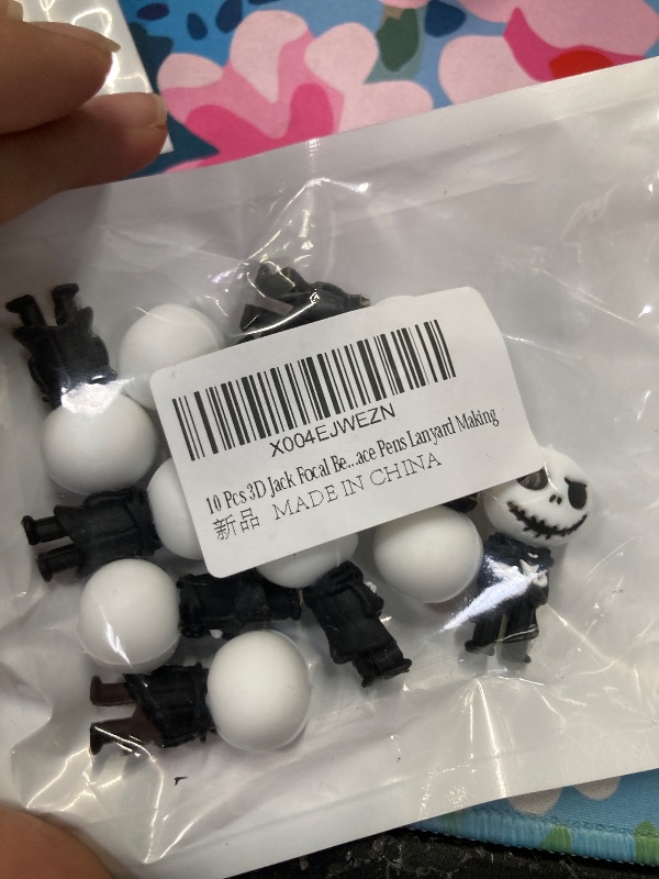 Photo 1 of 10 Pcs 3D Skull Focal Bead Cute Loose Beads Accessory for DIY Keychains Bracelet Necklace Pens Lanyard Making