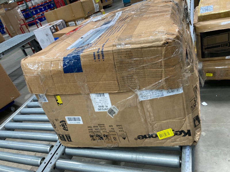 Photo 1 of ***BROKEN/PARTS ONLY**Keystone 12,000 BTU 230V Through-The-Wall AC 10,600 BTU Supplemental Heat Remote Sleep Mode 24H Timer for Rooms up to 550 Sq. Ft. KSTAT12-2HC