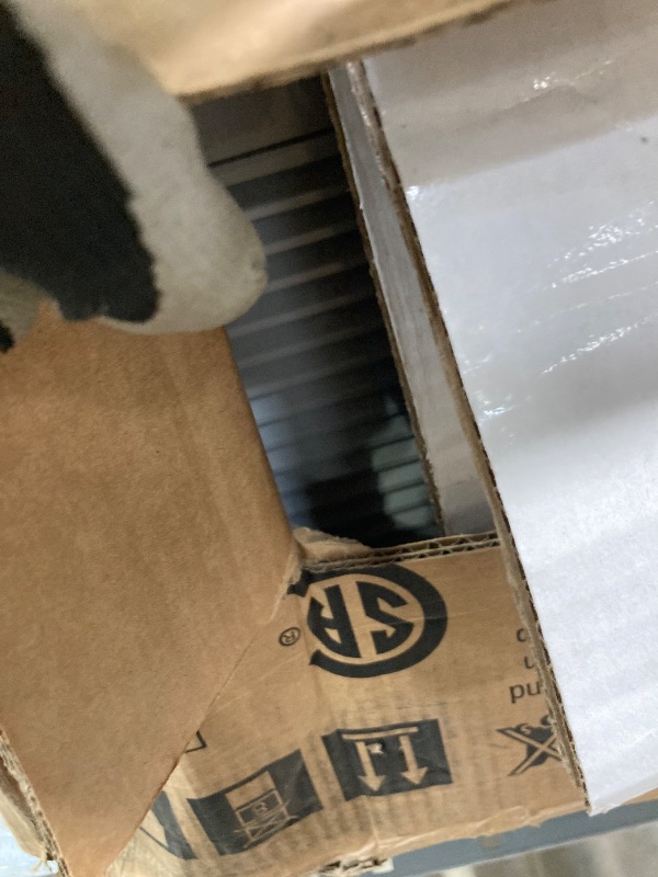 Photo 1 of ***BROKEN/PARTS ONLY**Keystone 12,000 BTU 230V Through-The-Wall AC 10,600 BTU Supplemental Heat Remote Sleep Mode 24H Timer for Rooms up to 550 Sq. Ft. KSTAT12-2HC