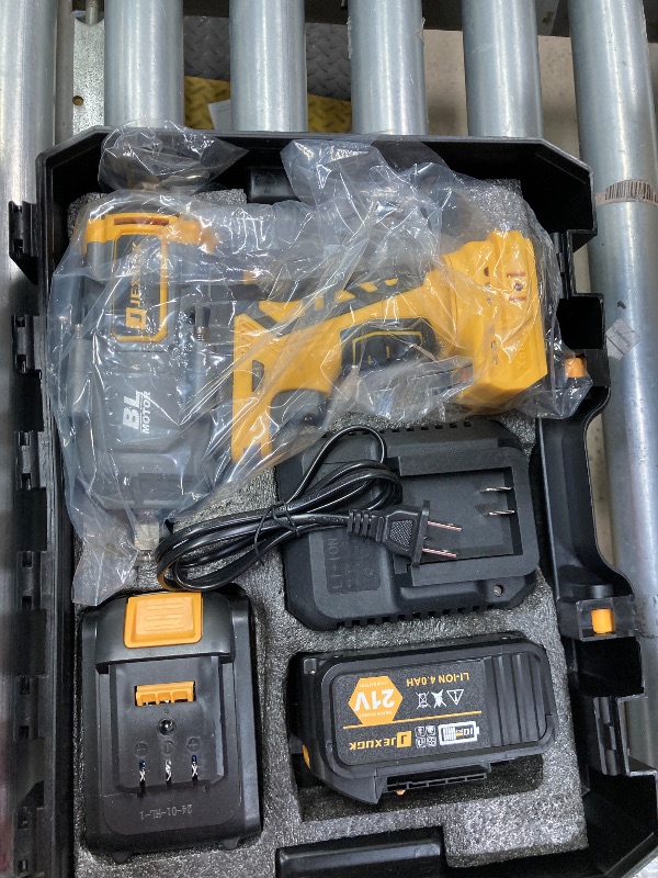 Photo 1 of ** similar item ** JEXUGK 1500Nm Impact Wrench, 1/2" 1107ft-lbs Cordless Impact Gun with 2 x 4.0Ah Battery, 21V High Torque Power Impact Driver with 6 Sockets,Pistola Llave De Impacto for Truck RV Car Heavy Construction