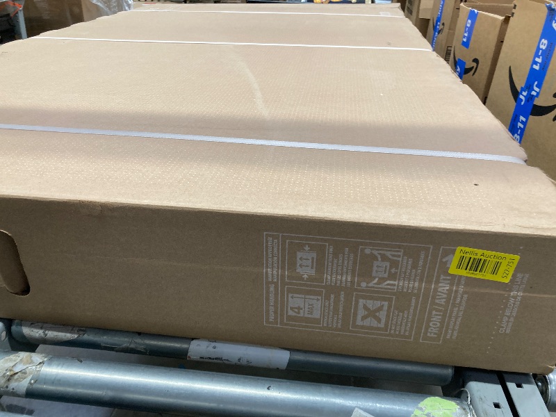 Photo 1 of ***PARTS ONLY***
Samsung 77-Inch Class OLED 4K S90D Series HDR+ Smart TV w/Dolby Atmos, Object Tracking Sound Lite, Motion Xcelerator, Real Depth Enhancer, 4K AI Upscaling, Alexa Built-in (QN77S90D, 2024 Model)