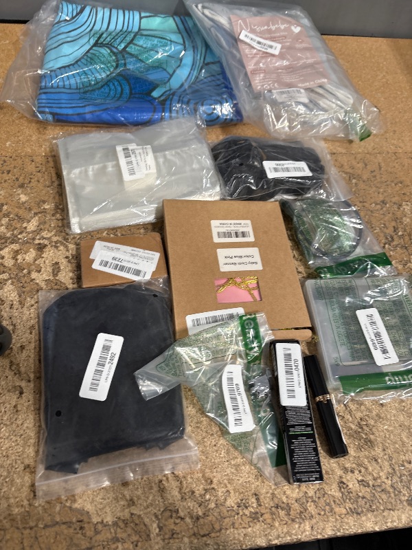 Photo 1 of **FINAL SALE BUNDLE OF MISCELLANEOUS ITEMS NON-REFUNDABLE**