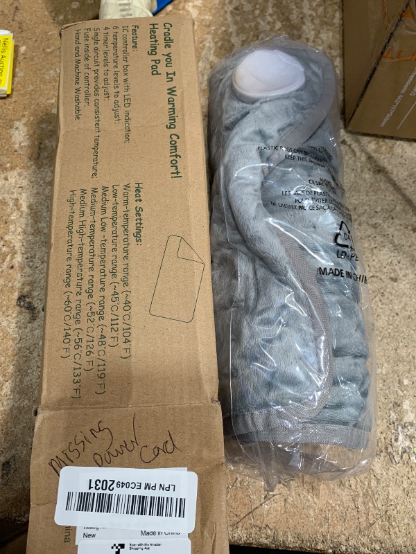 Photo 1 of *****MISSING POWER CARD*****Heating Pad,Electric Heating Pads for Back,Neck,Abdomen,Fathers Day Dad Gifts,Moist Heating Pad for Shoulder,Knee,Arms,Legs,Dry/Moist Heat & Auto Shut Off,Birthday Gifts for Men(Light Gray, 24''×12'')